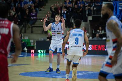 TREVISO 23 03 2025 LBA CAMPIONATO 2024-2025 NUTRIBULLET TREVISO BASKET - OPENJOBMETIS VARESE