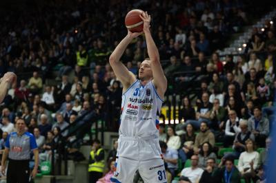 TREVISO 23 03 2025 LBA CAMPIONATO 2024-2025 NUTRIBULLET TREVISO BASKET - OPENJOBMETIS VARESE