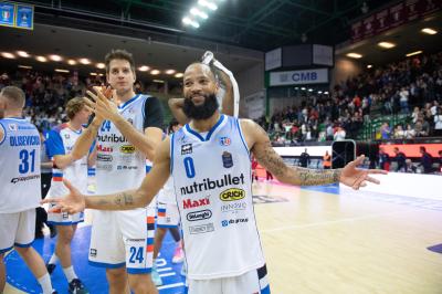 TREVISO 23 03 2025 LBA CAMPIONATO 2024-2025 NUTRIBULLET TREVISO BASKET - OPENJOBMETIS VARESE