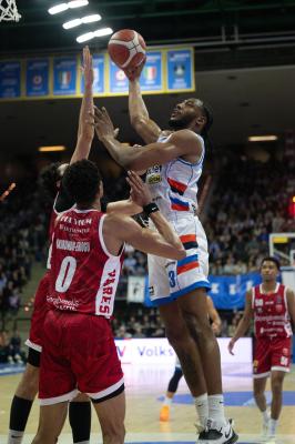 TREVISO 23 03 2025 LBA CAMPIONATO 2024-2025 NUTRIBULLET TREVISO BASKET - OPENJOBMETIS VARESE