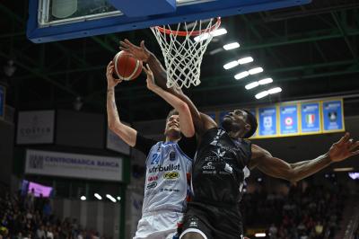 TREVISO 19 04 2025 LBA CAMPIONATO 2024-2025 NUTRIBULLET TREVISO BASKET - DERTHONA BASKET