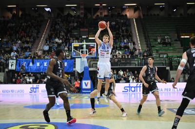 TREVISO 19 04 2025 LBA CAMPIONATO 2024-2025 NUTRIBULLET TREVISO BASKET - DERTHONA BASKET