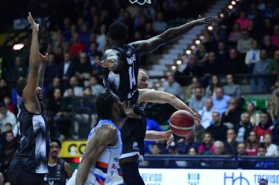 TREVISO 19 04 2025 LBA CAMPIONATO 2024-2025 NUTRIBULLET TREVISO BASKET - DERTHONA BASKET