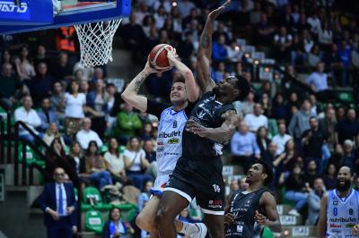 TREVISO 19 04 2025 LBA CAMPIONATO 2024-2025 NUTRIBULLET TREVISO BASKET - DERTHONA BASKET