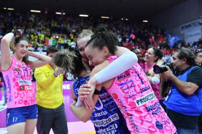 TREVISO 22 04 2025 LEGAVOLLEY PLAYOFF CAMPIONATO 2024-2025 PROSECCO DOC IMOCO - CONSEGNA SCUDETTO