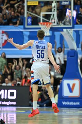 TREVISO 04 05 2025 LBA CAMPIONATO 2024-2025 NUTRIBULLET TREVISO BASKET - UMANA REYER VENEZIA