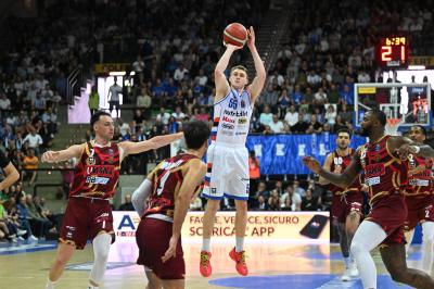 TREVISO 04 05 2025 LBA CAMPIONATO 2024-2025 NUTRIBULLET TREVISO BASKET - UMANA REYER VENEZIA