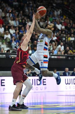 TREVISO 04 05 2025 LBA CAMPIONATO 2024-2025 NUTRIBULLET TREVISO BASKET - UMANA REYER VENEZIA