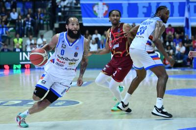 TREVISO 04 05 2025 LBA CAMPIONATO 2024-2025 NUTRIBULLET TREVISO BASKET - UMANA REYER VENEZIA