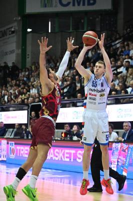 TREVISO 04 05 2025 LBA CAMPIONATO 2024-2025 NUTRIBULLET TREVISO BASKET - UMANA REYER VENEZIA