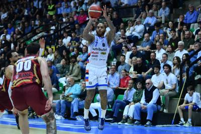 TREVISO 04 05 2025 LBA CAMPIONATO 2024-2025 NUTRIBULLET TREVISO BASKET - UMANA REYER VENEZIA